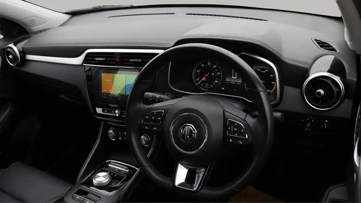 2021-mg-zs-suv-e-exclusive-ev-big-8
