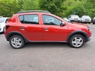 2013-dacia-sandero-stepway-09-laureate-small-2