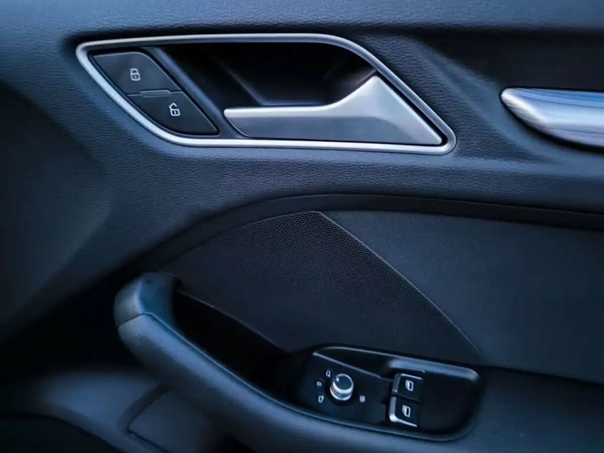 2014-audi-a3-20-tdi-sport-150ps-hatchback-3d-1968cc-s-tronic-big-21