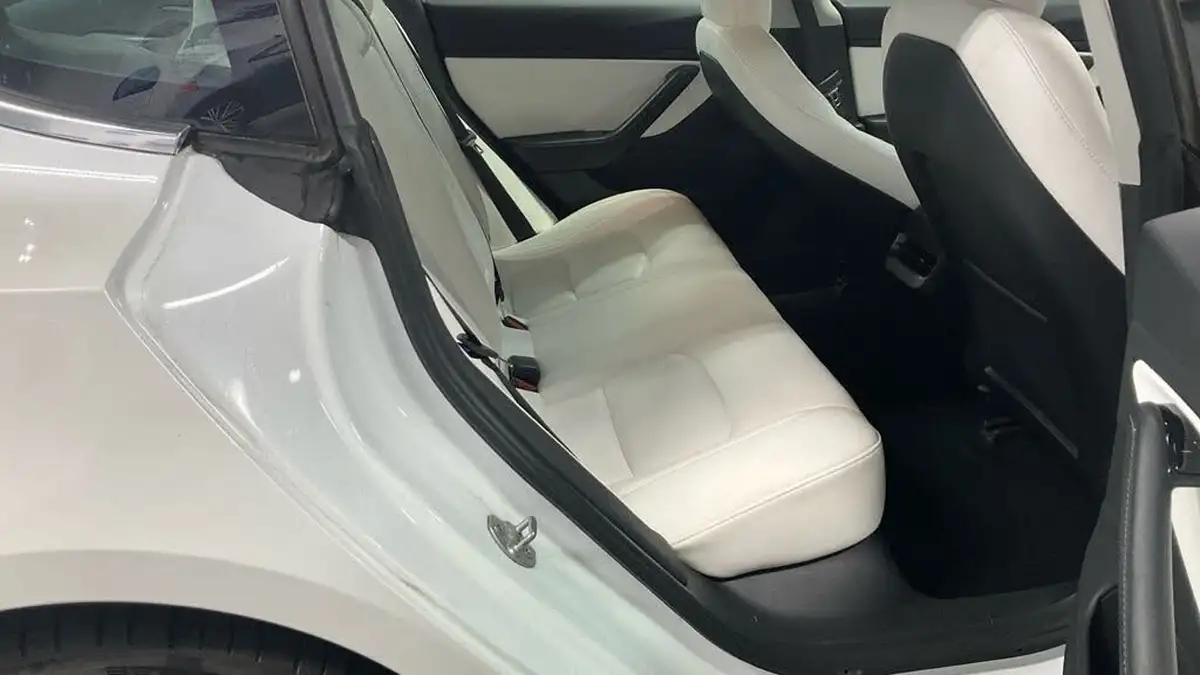 2020-tesla-model-3-e-long-range-big-8