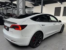 2020-tesla-model-3-e-performance-small-13