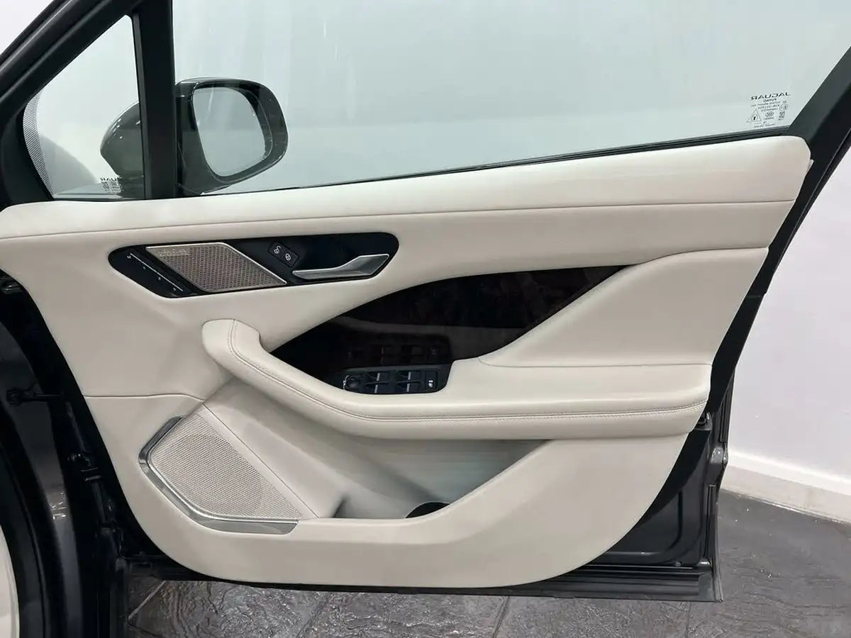 2019-jaguar-i-pace-ev400-hse-big-29