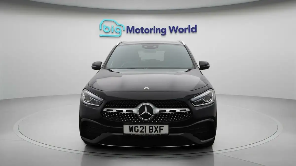 2021-mercedes-benz-gla-class-13-gla-180-amg-line-premium-1332cc-big-2