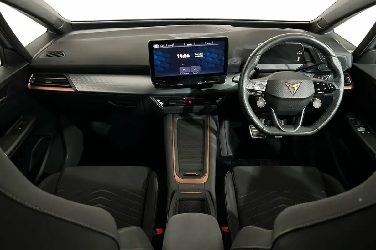 2022-cupra-born-e-v2-230ps-58kwh-e-boost-big-11