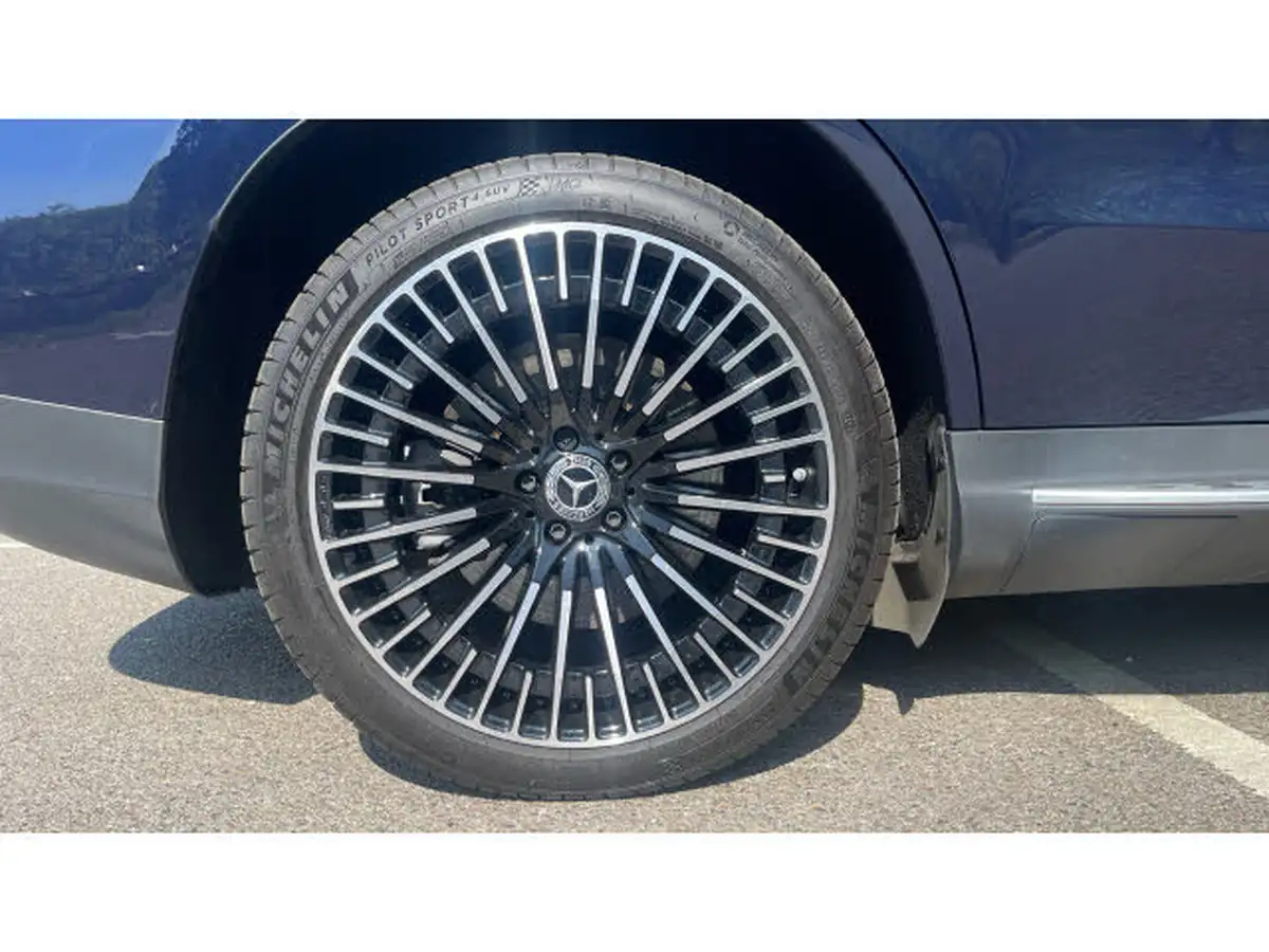 2022-mercedes-benz-eqc-e-eqc-400-amg-line-premium-big-6