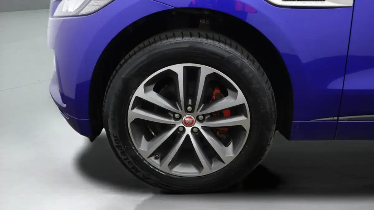 2019-jaguar-f-pace-20-i4d-r-sport-180ps-auto-big-17