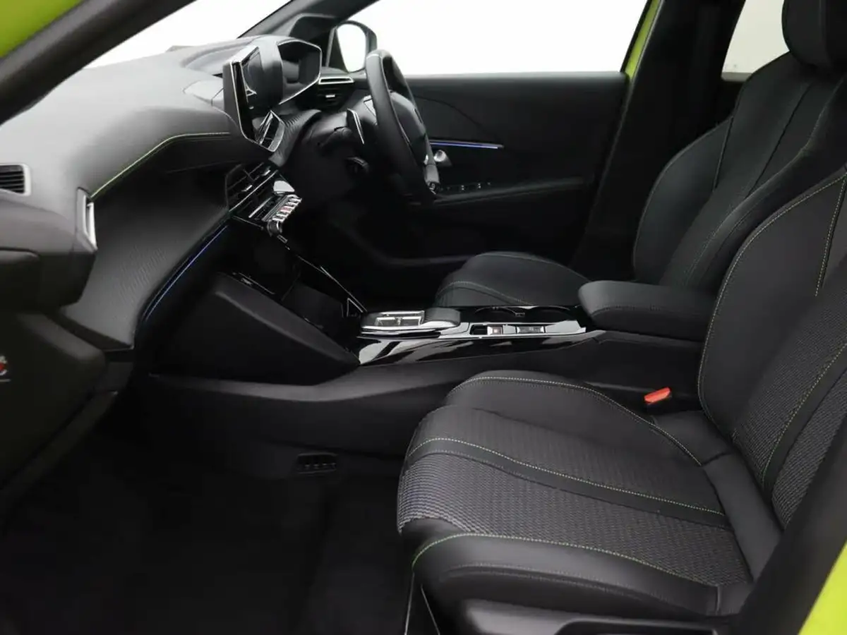 2024-peugeot-208-12-puretech-gt-136ps-hybrid-e-dsc6-big-12