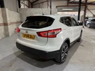 2017-nissan-qashqai-15dci-tekna-small-2