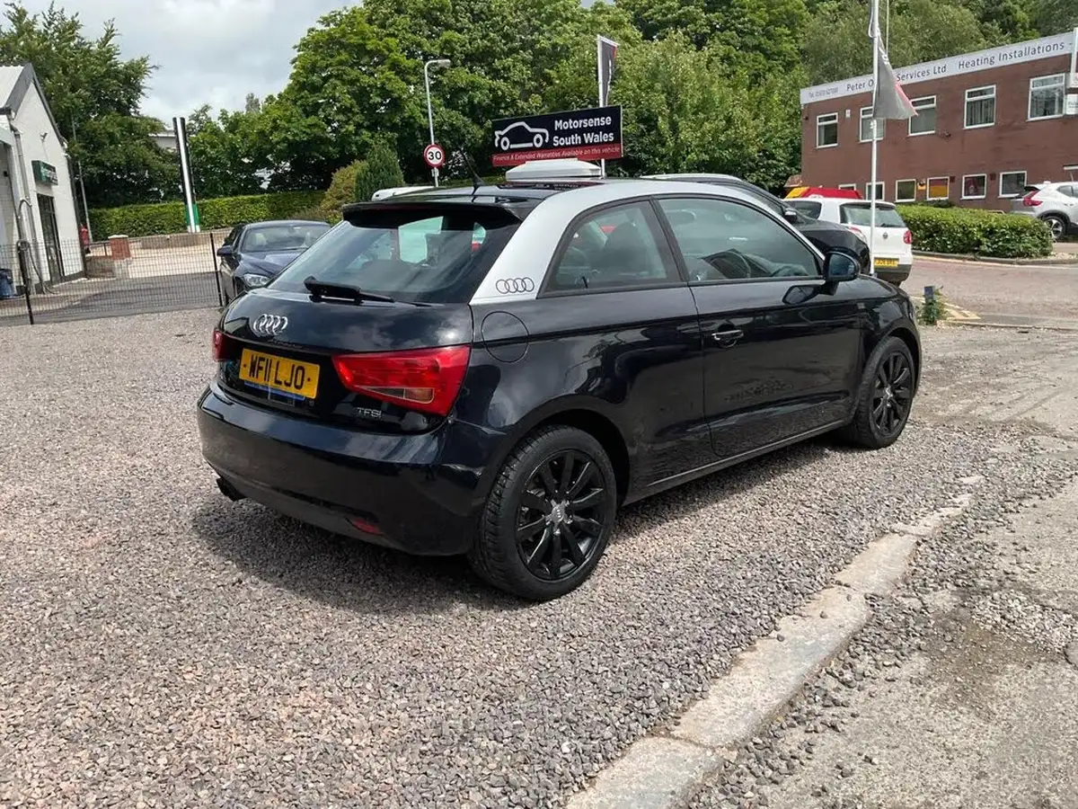 2011-audi-a1-14-sport-tfsi-hatchback-3d-big-61