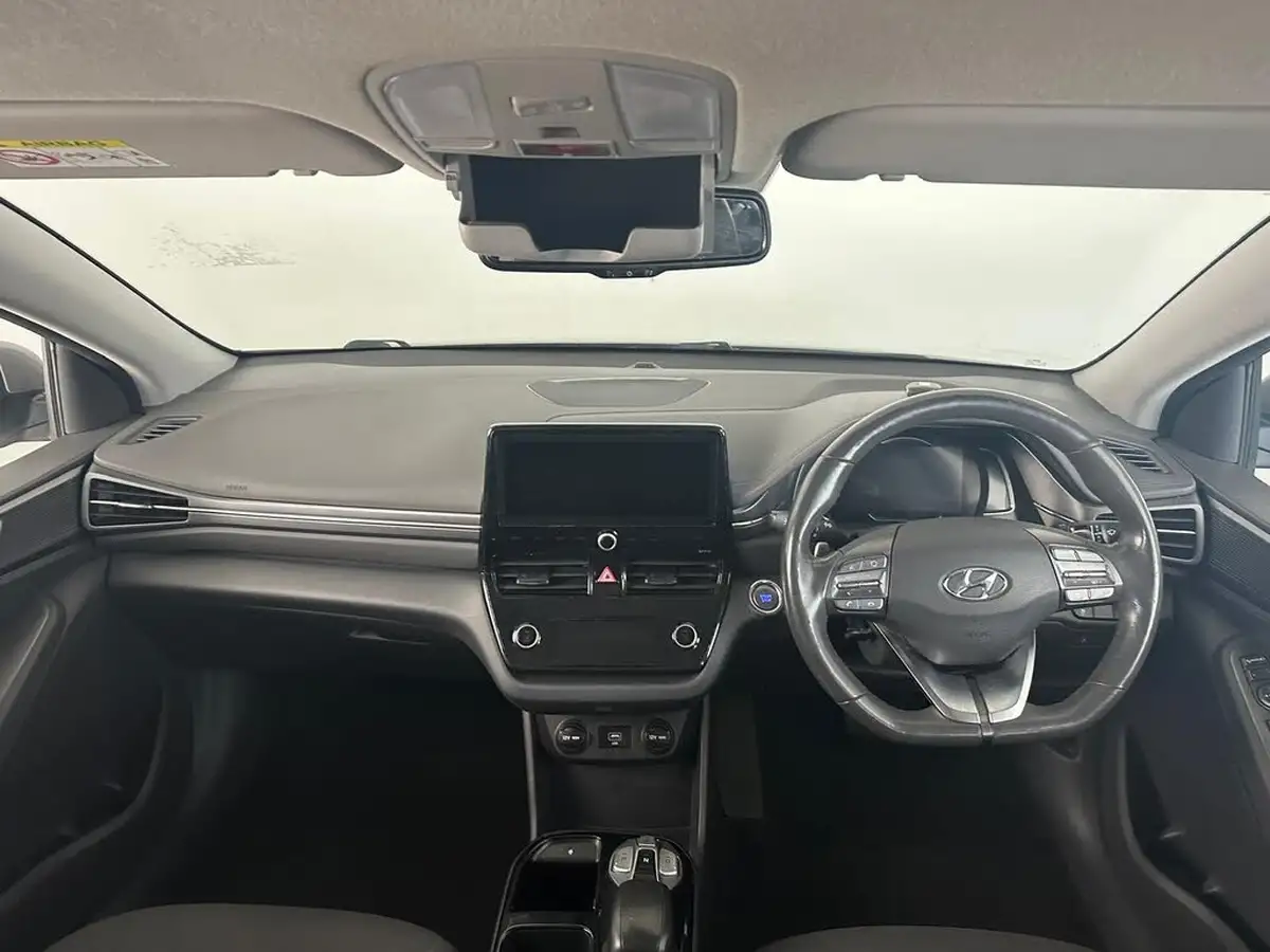 2022-hyundai-ioniq-e-premium-electric-big-9