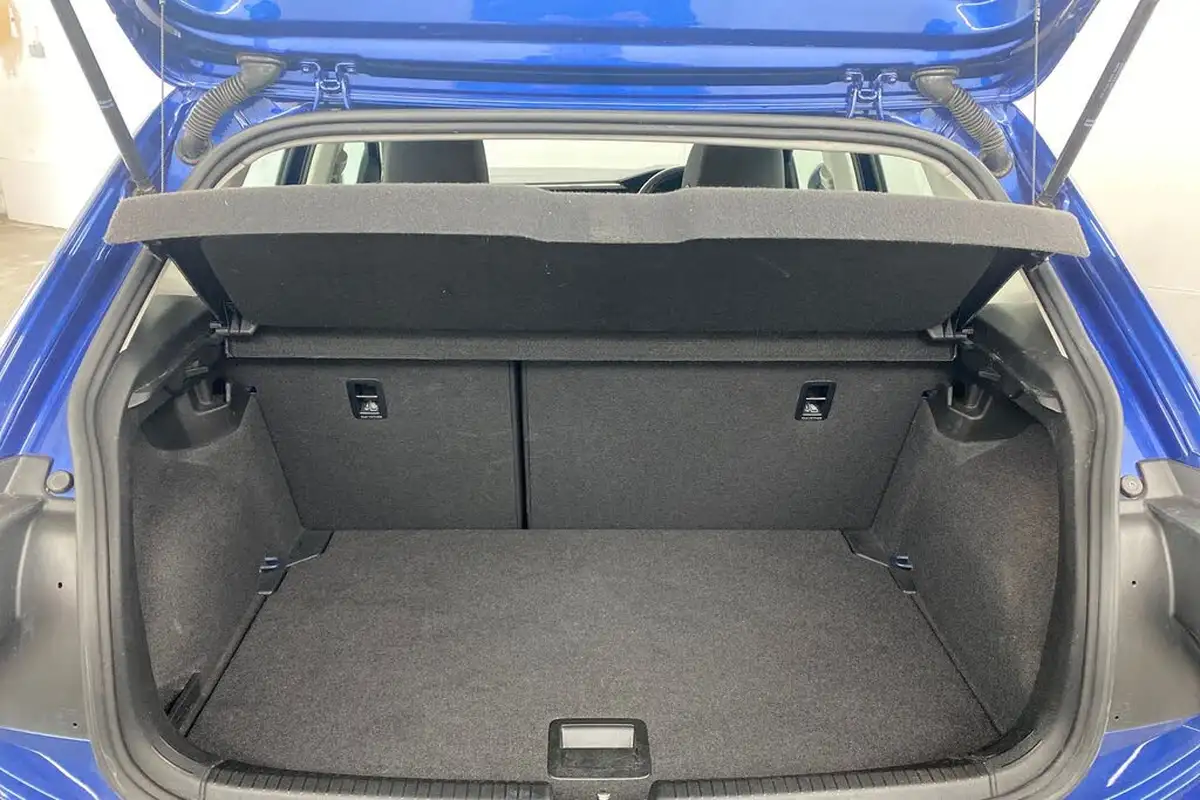 2024-volkswagen-polo-10-tsi-life-big-15