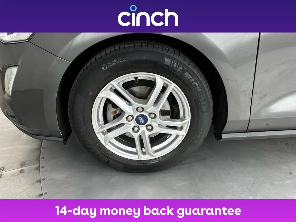2018-ford-focus-10t-zetec-100ps-hatchback-big-23