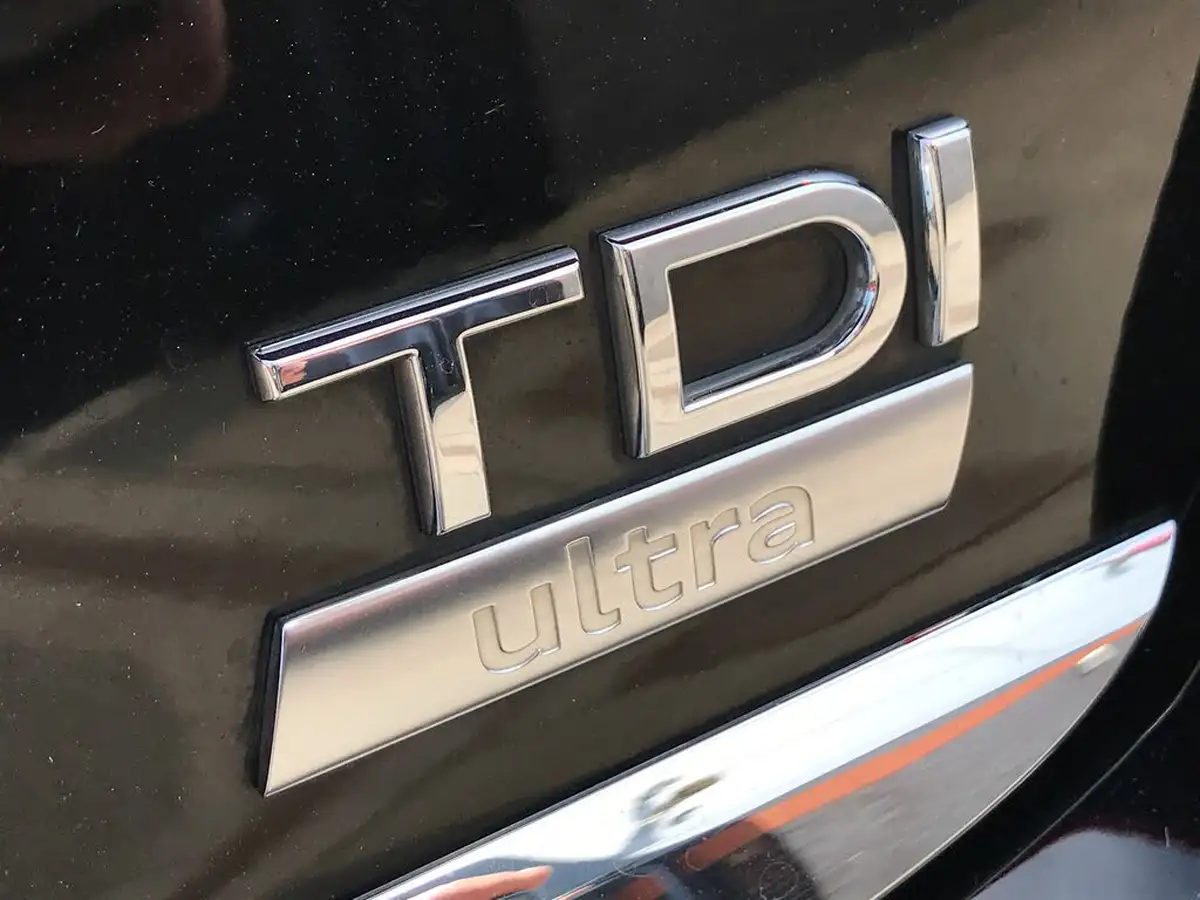 2017-audi-a6-avant-20tdi-ultra-se-executive-big-16