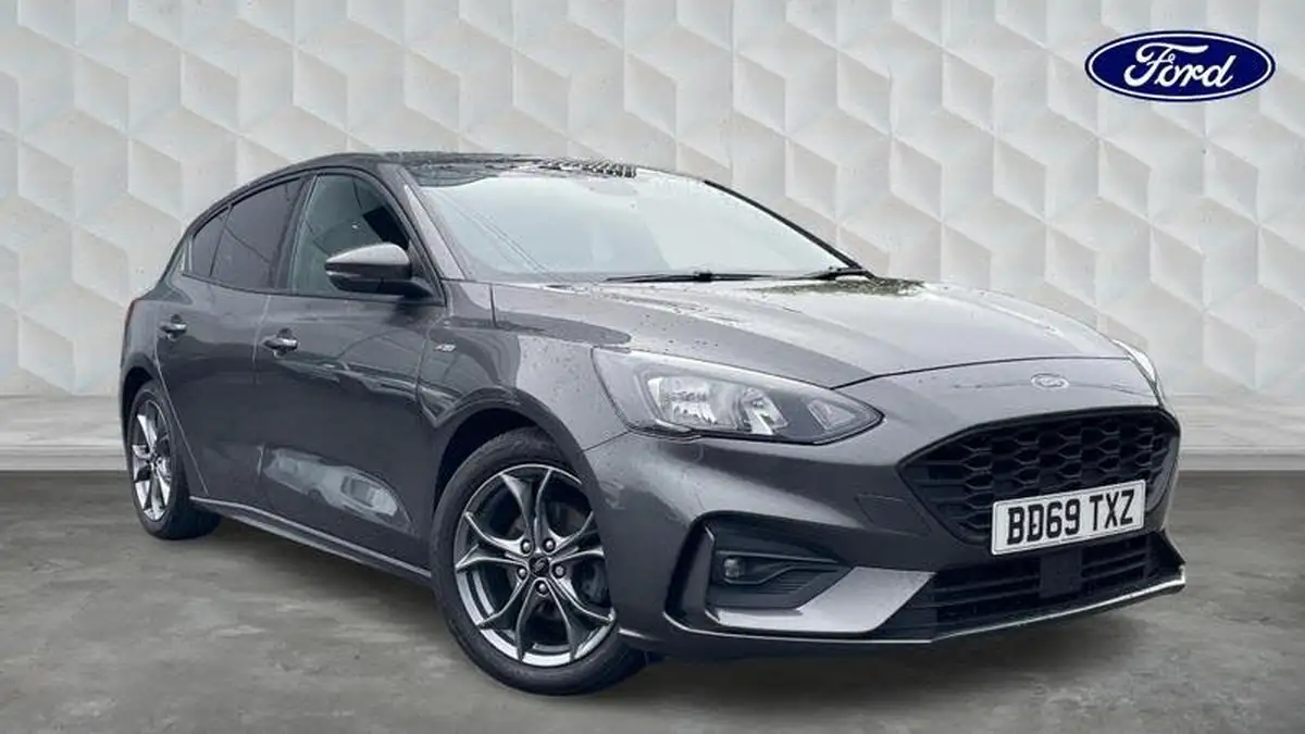 2019-ford-focus-10t-st-line-hatchback-big-0
