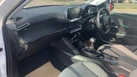 2023-peugeot-208-12-puretech-allure-premium-100ps-small-11