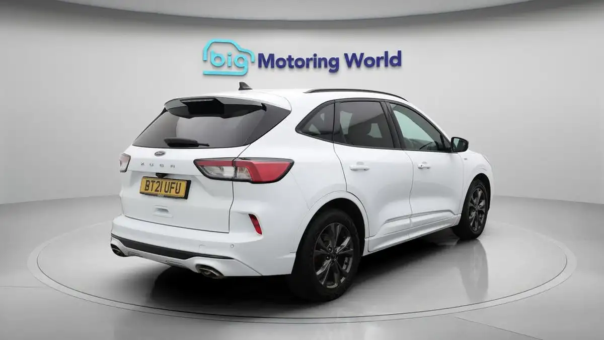 2021-ford-kuga-15-st-line-edition-big-7