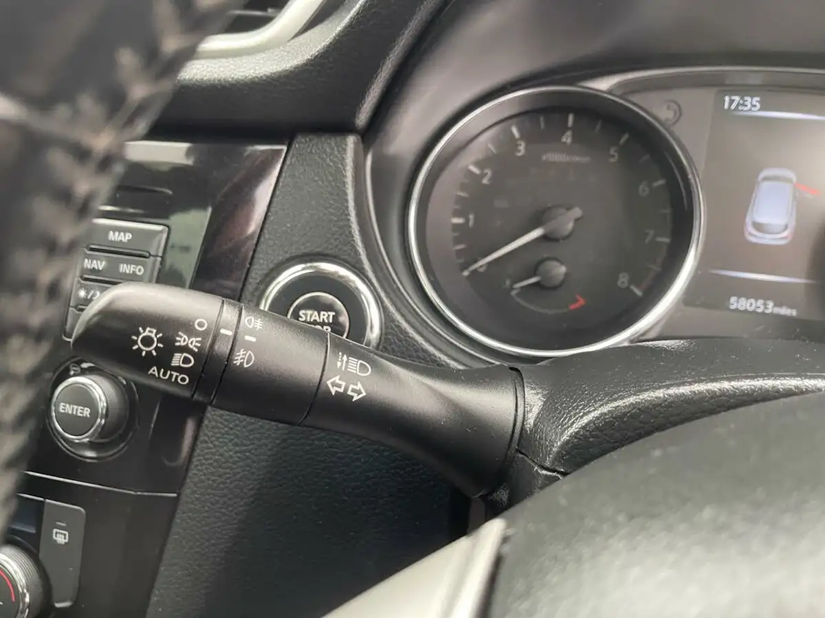 2015-nissan-qashqai-12-n-tec-xtronic-cvt-big-35