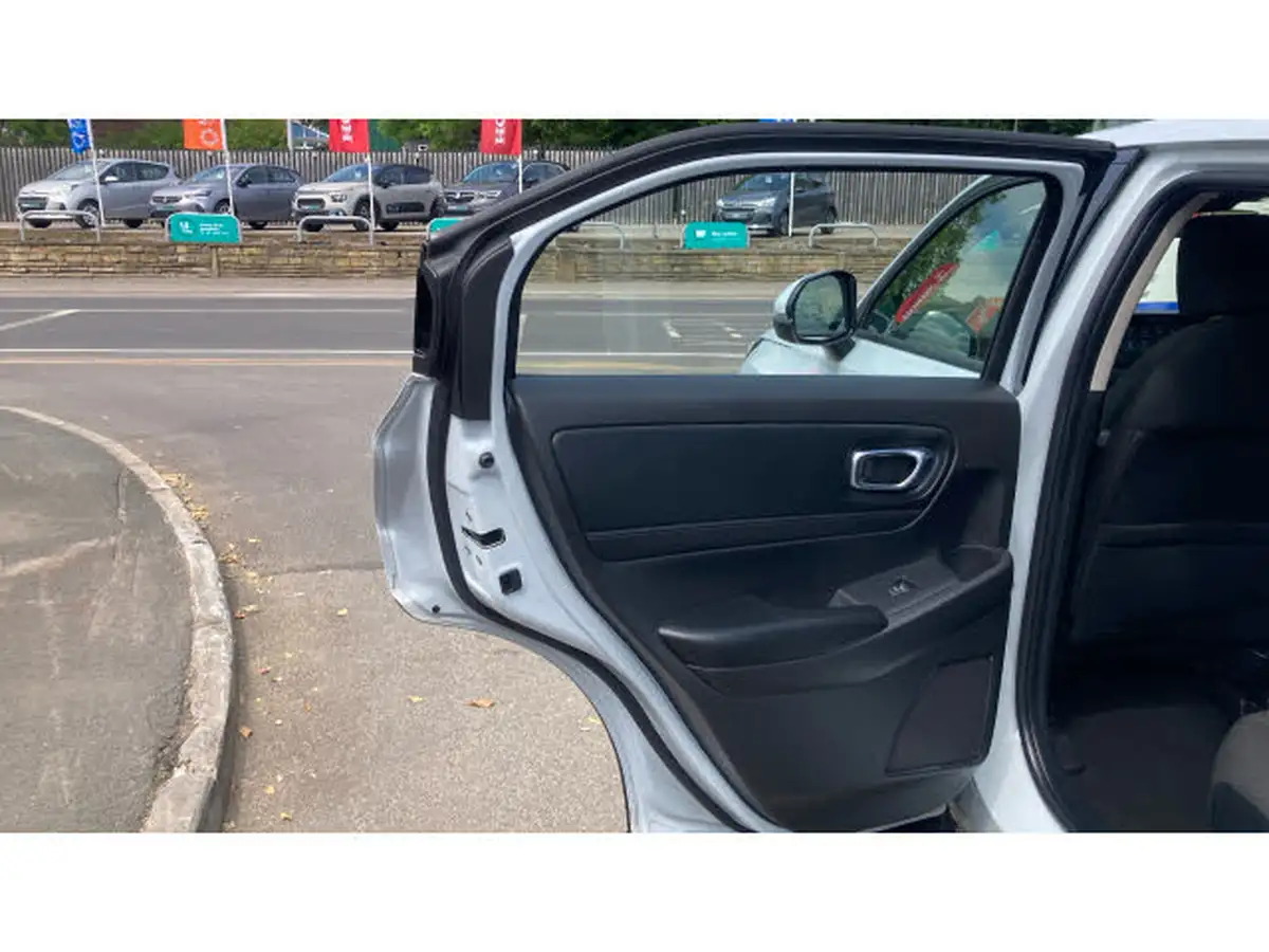 2024-honda-hr-v-15-i-mmd-elegance-big-30