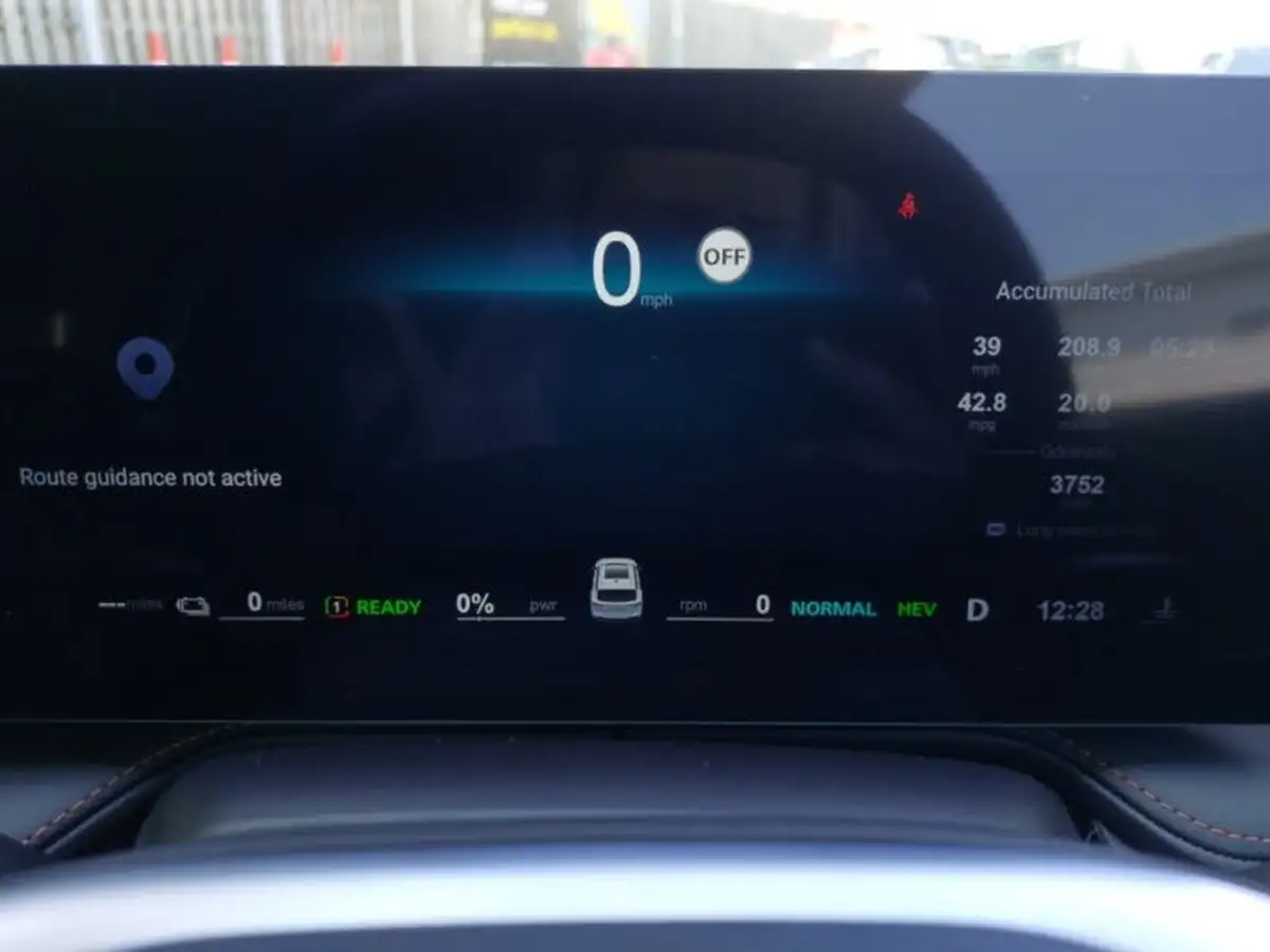 2024-mg-hs-15t-gdi-trophy-273ps-plug-in-hybrid-1496cc-auto-big-18