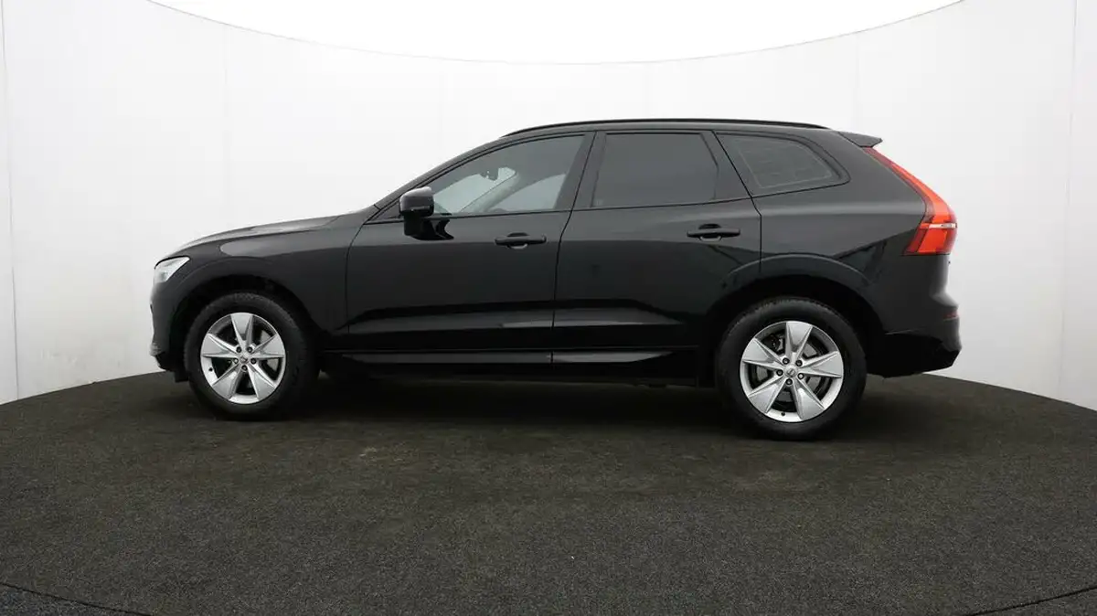 2021-volvo-xc60-20-b5-momentum-big-71