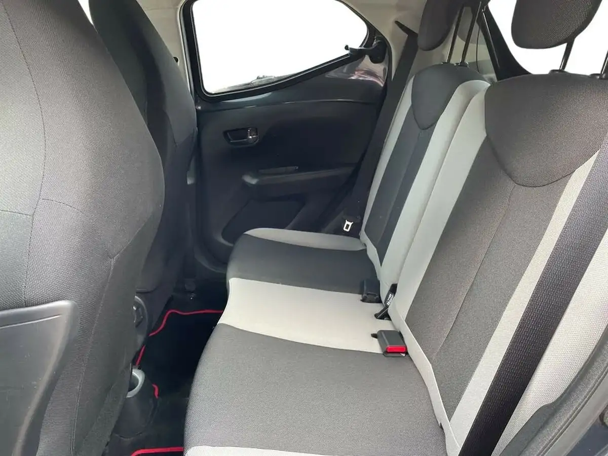 2017-toyota-aygo-10-vvt-i-x-press-71bhp-big-10