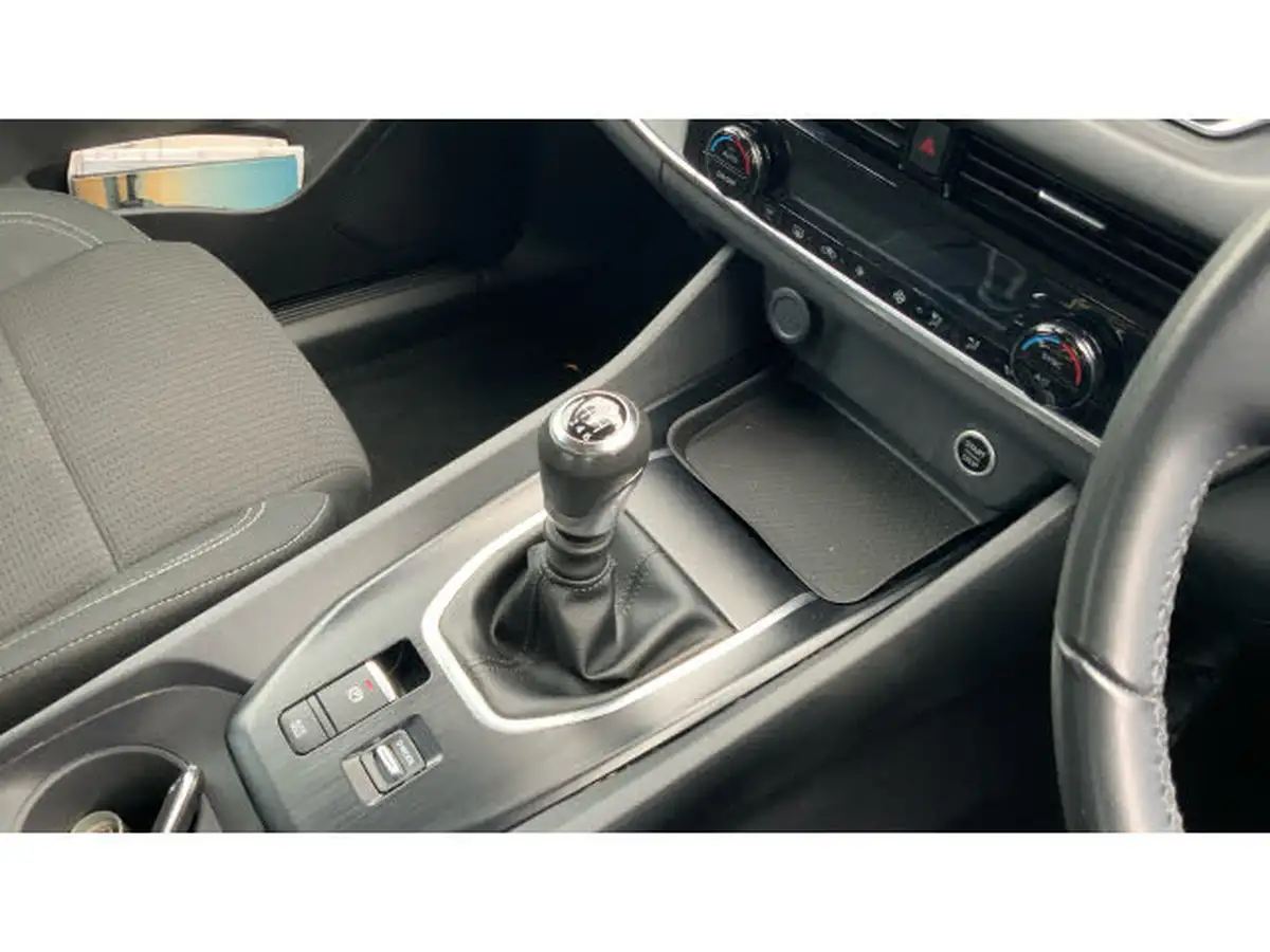 2022-nissan-qashqai-13-dig-t-acenta-premium-140ps-big-12