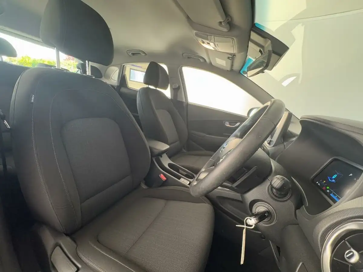 2022-hyundai-kona-16-gdi-se-connect-big-11