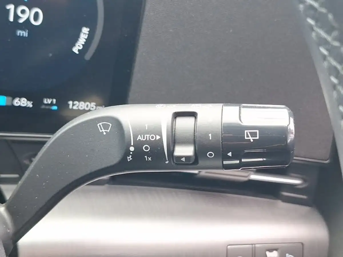 2024-hyundai-kona-e-advance-218ps-65kwh-big-13