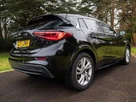 2017-infiniti-q30-15d-se-small-17