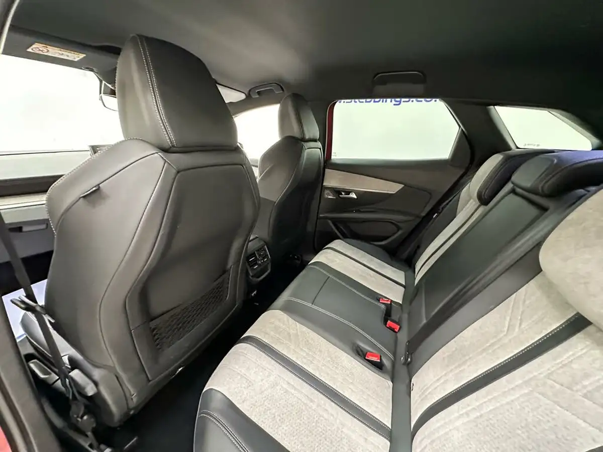 2021-peugeot-3008-suv-16-puretech-gt-300bhp-4wd-hybrid4-e-eat8-big-27