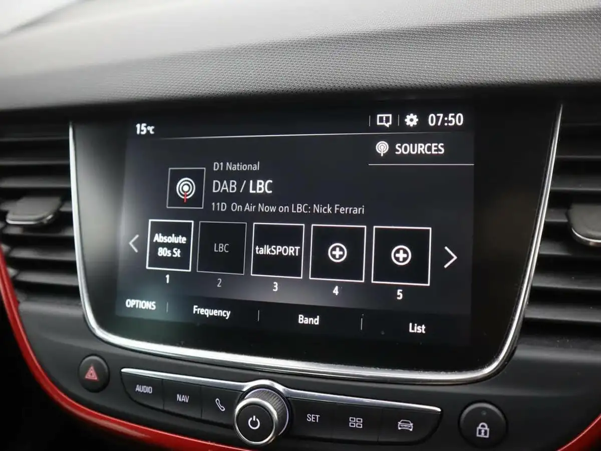 2022-vauxhall-crossland-15-gs-line-big-18