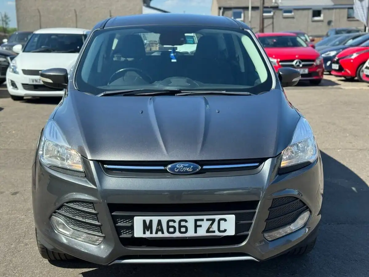 2016-ford-kuga-20tdci-zetec-big-1