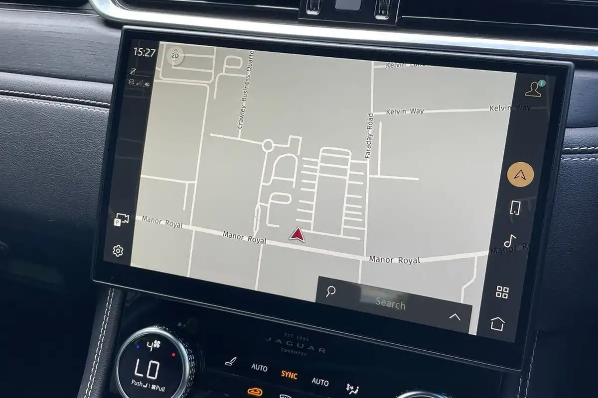 2022-jaguar-f-pace-20-p250-r-dynamic-black-big-6
