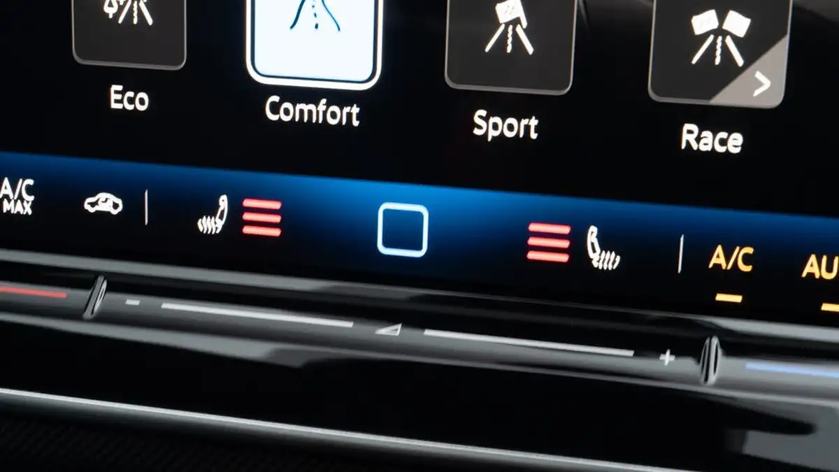 2025-volkswagen-golf-20-tsi-r-black-edition-big-28