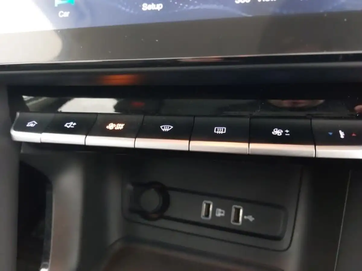 2022-mg-zs-suv-15-vti-tech-exclusive-big-15