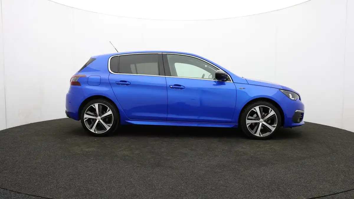 2021-peugeot-308-15-bluehdi-gt-premium-eat8-big-42