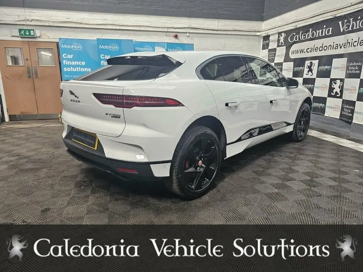 2019-jaguar-i-pace-ev400-se-big-46