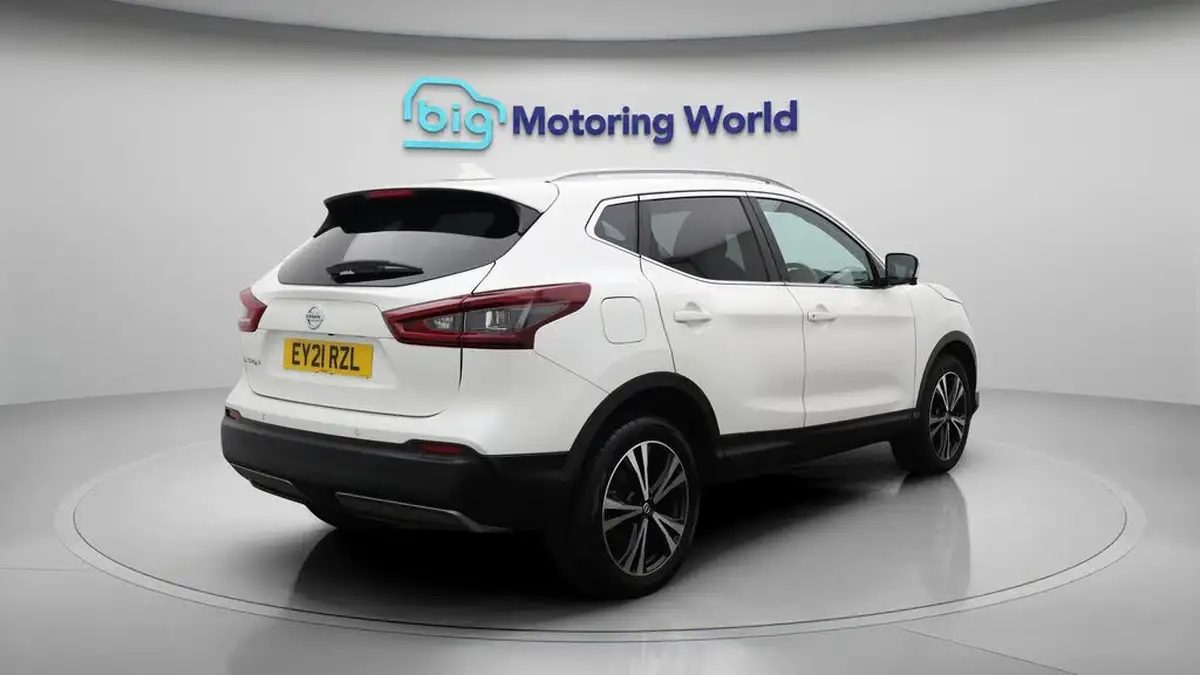 2021-nissan-qashqai-13-dig-t-n-connecta-158ps-xtronic-big-7