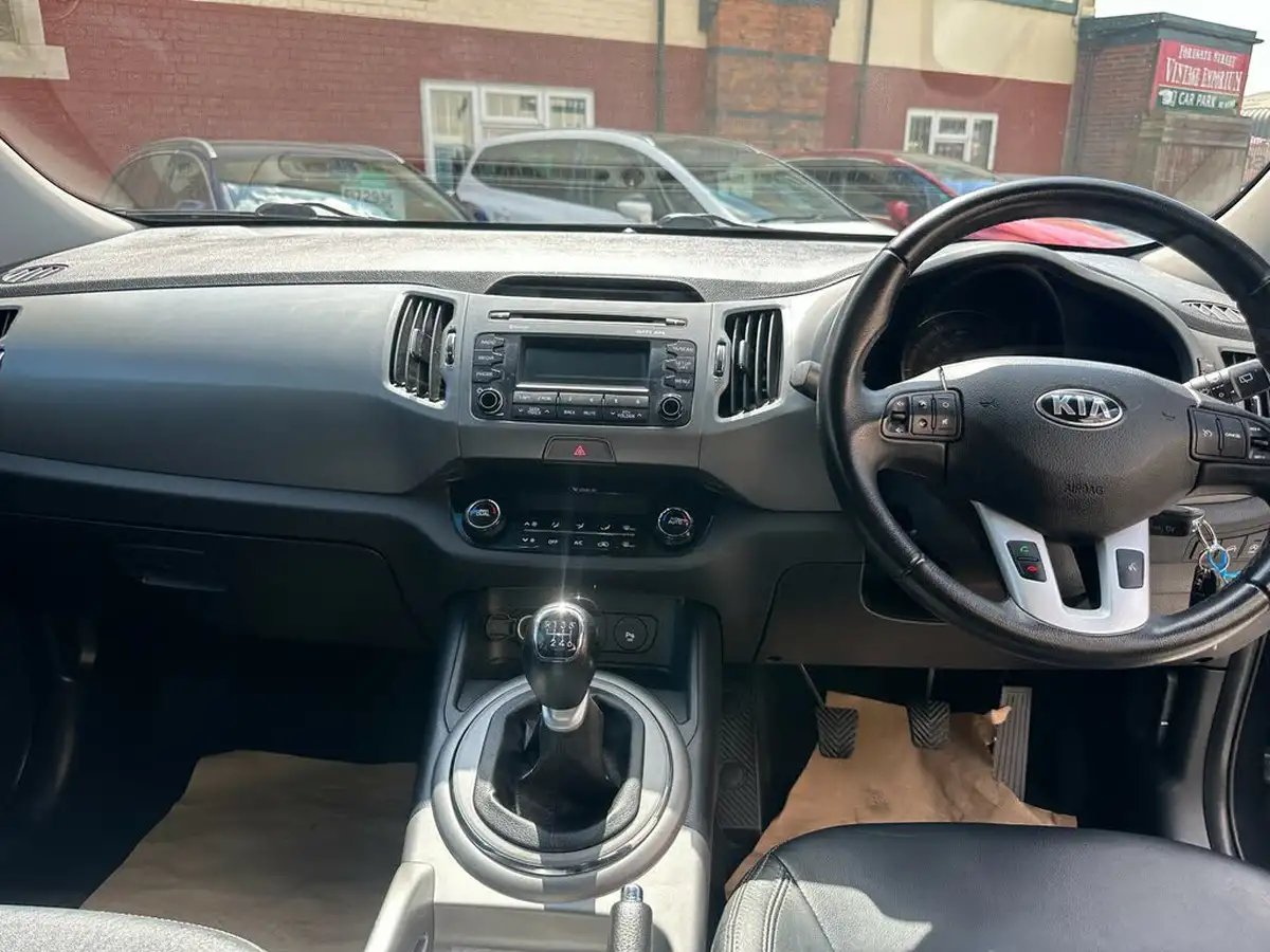 2015-kia-sportage-17crdi-2-big-26