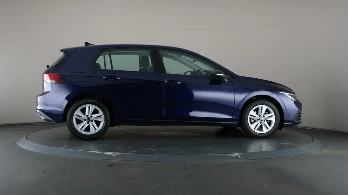 2022-volkswagen-golf-15-tsi-life-130ps-hatchback-big-60