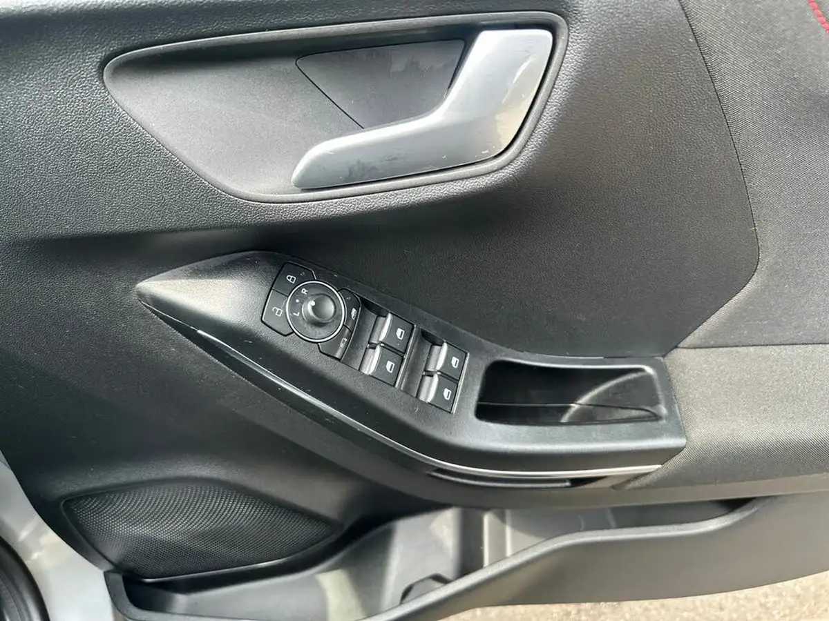 2024-ford-puma-suv-10-st-line-125ps-auto-big-24
