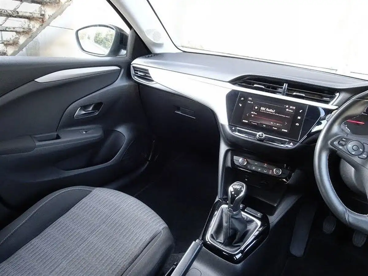 2020-vauxhall-corsa-12i-se-big-26