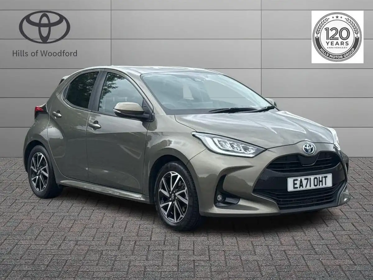 2021-toyota-yaris-15-vvt-i-design-big-0