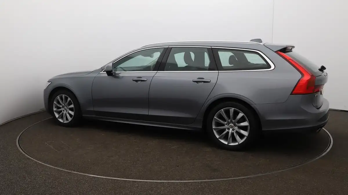 2019-volvo-v90-20-t4-momentum-plus-big-45