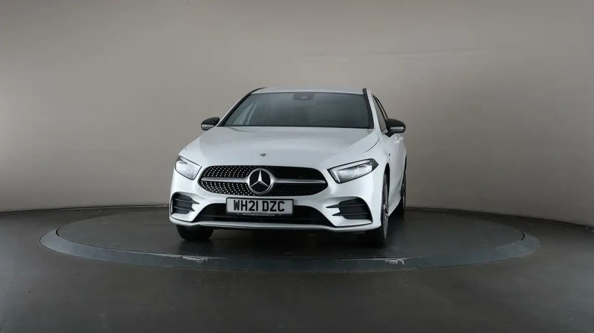 2021-mercedes-benz-a-class-13-a250e-amg-line-hatchback-5d-big-47