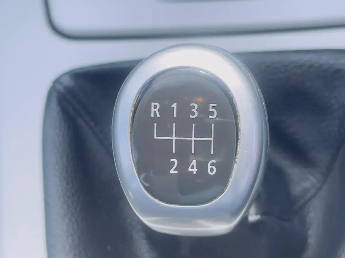 2011-bmw-3-series-20td-320d-efficientdynamics-efficientdynamics-big-27