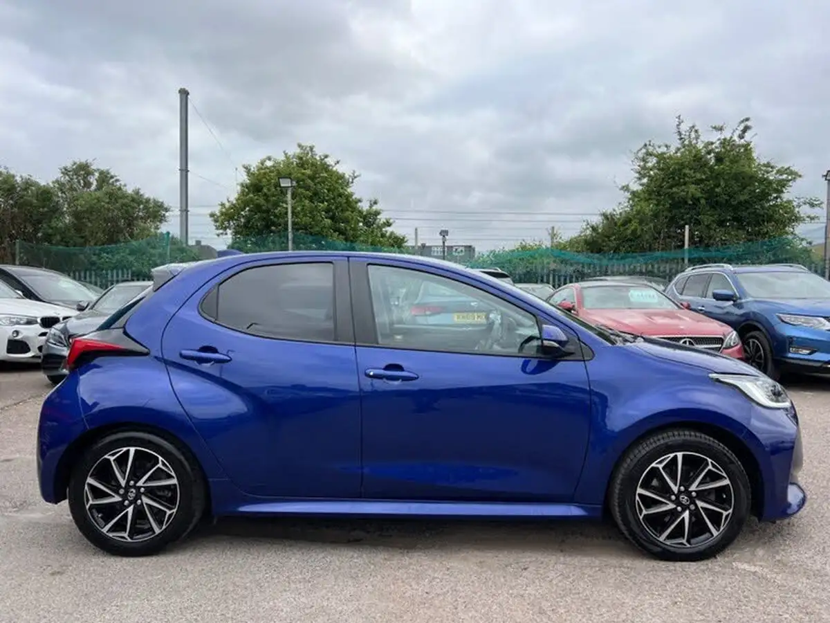 2022-toyota-yaris-15-vvt-i-design-big-23