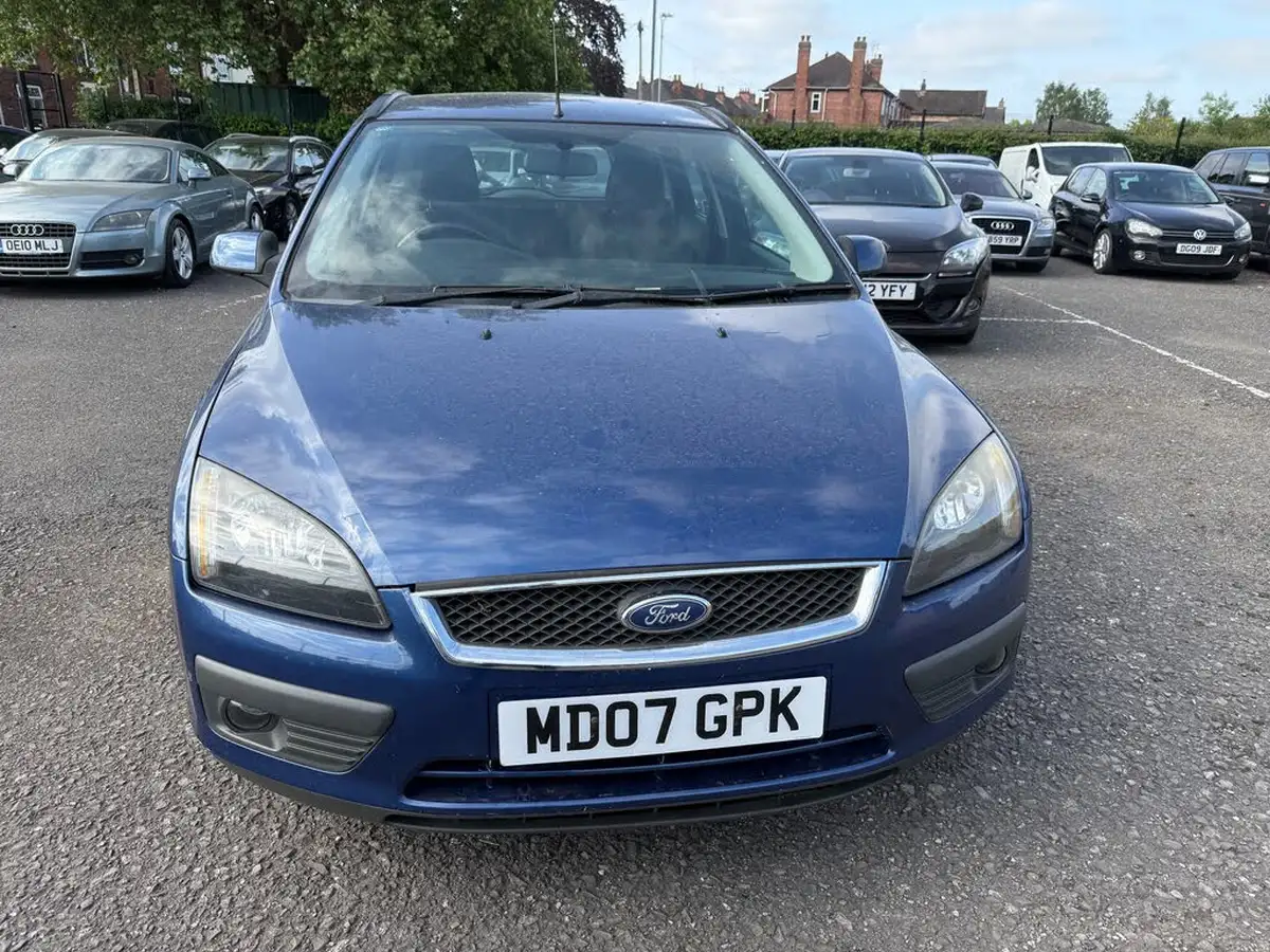 2007-ford-focus-16-zetec-climate-100ps-estate-5d-auto-big-0