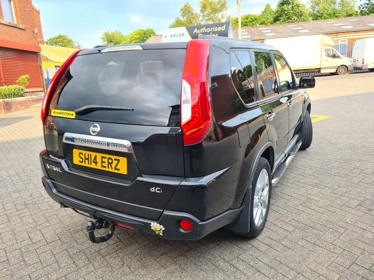 2014-nissan-x-trail-20td-n-tec-big-18