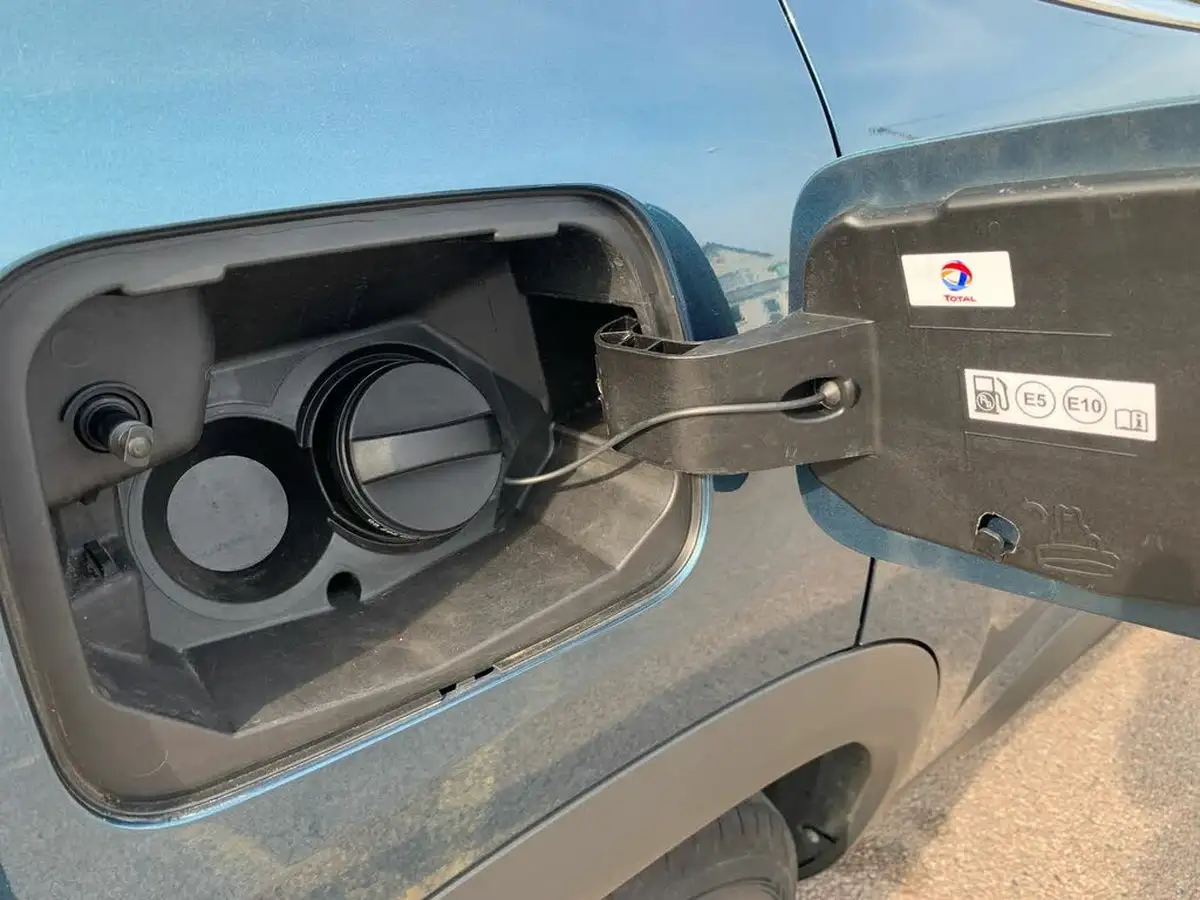 2022-citroen-c5-aircross-12-puretech-shine-ss-big-39